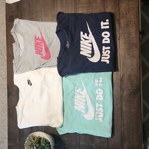 LOT of Womens Nike Tee